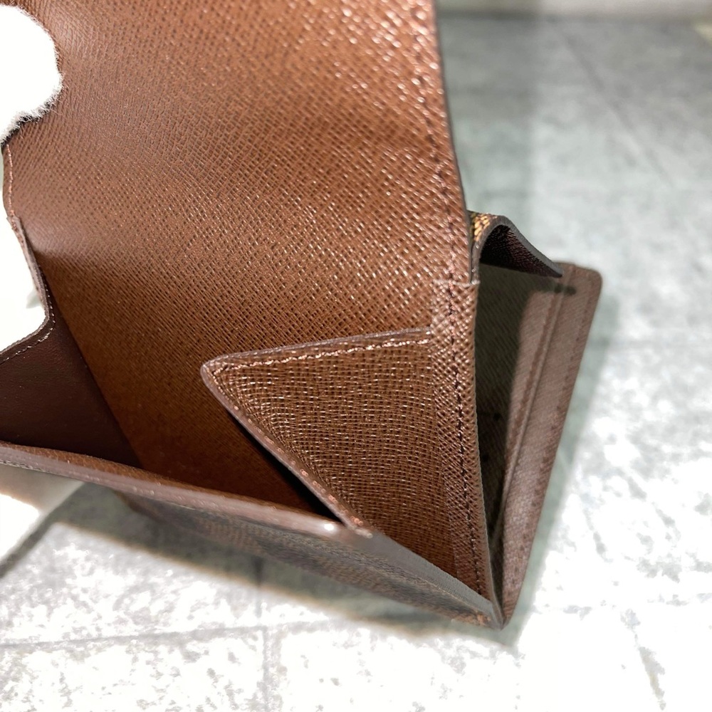 Louis Vuitton Damier Ebene Wallet - Picture 11 of 11